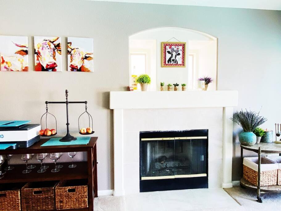 Vila Amazing Heated Pool And Private Hot Tub 3Br In Heart Of Lv Las Vegas Exteriér fotografie