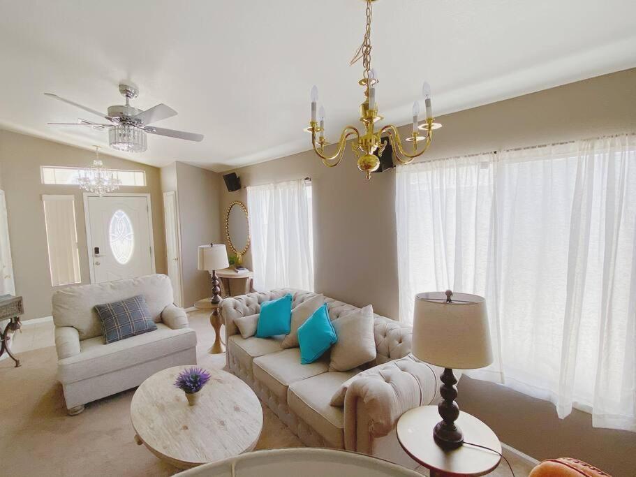 Vila Amazing Heated Pool And Private Hot Tub 3Br In Heart Of Lv Las Vegas Exteriér fotografie