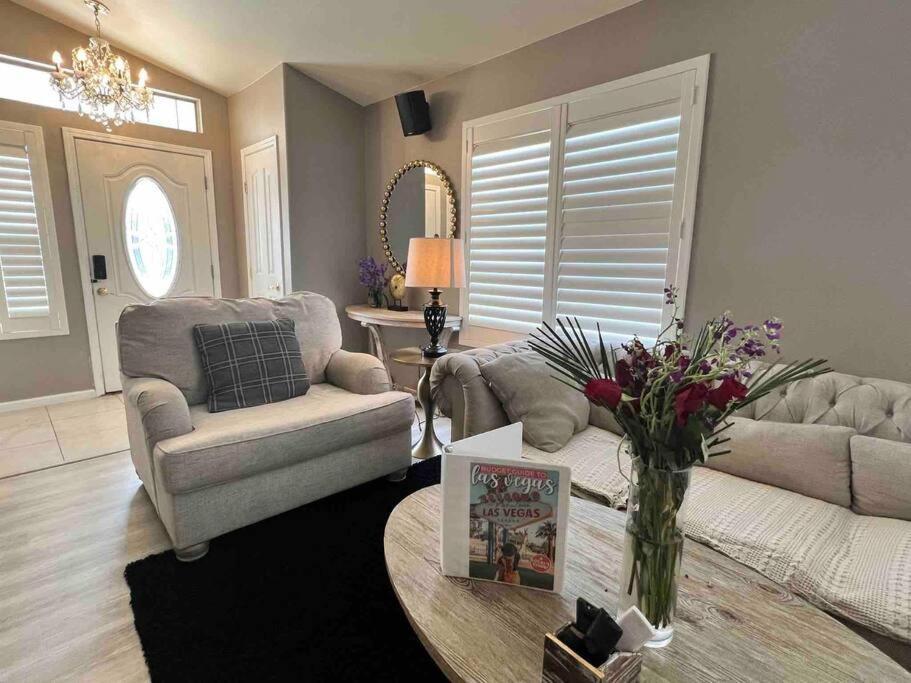 Vila Amazing Heated Pool And Private Hot Tub 3Br In Heart Of Lv Las Vegas Exteriér fotografie